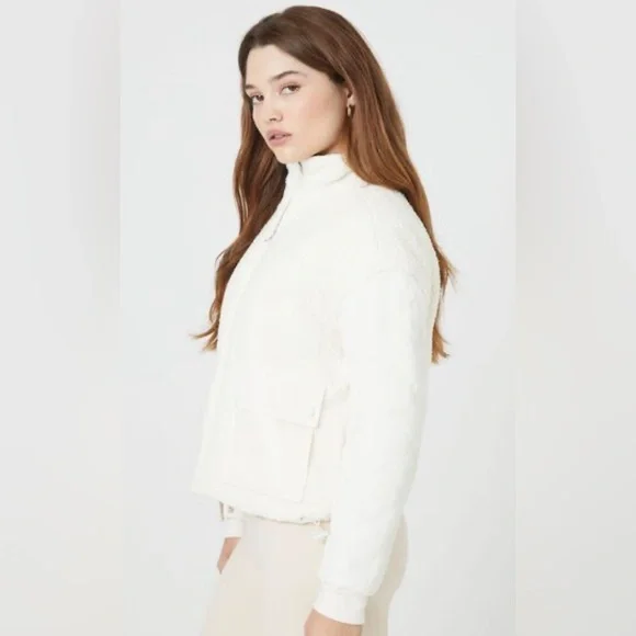 Forever 21 Reversible Faux Shearling Bomber Jacket | New without Tags - Picture 4 of 13